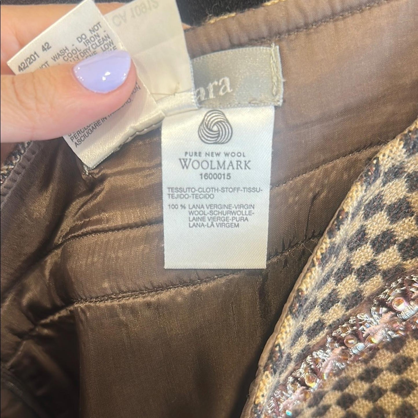 MaxMara vintage Black and Tan Knee-Length A-Line chekered Skirt