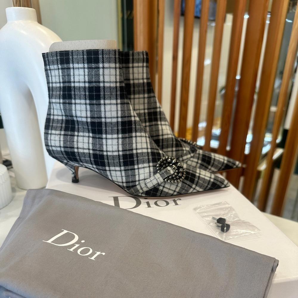 Christian Dior kitten Hill Shoes