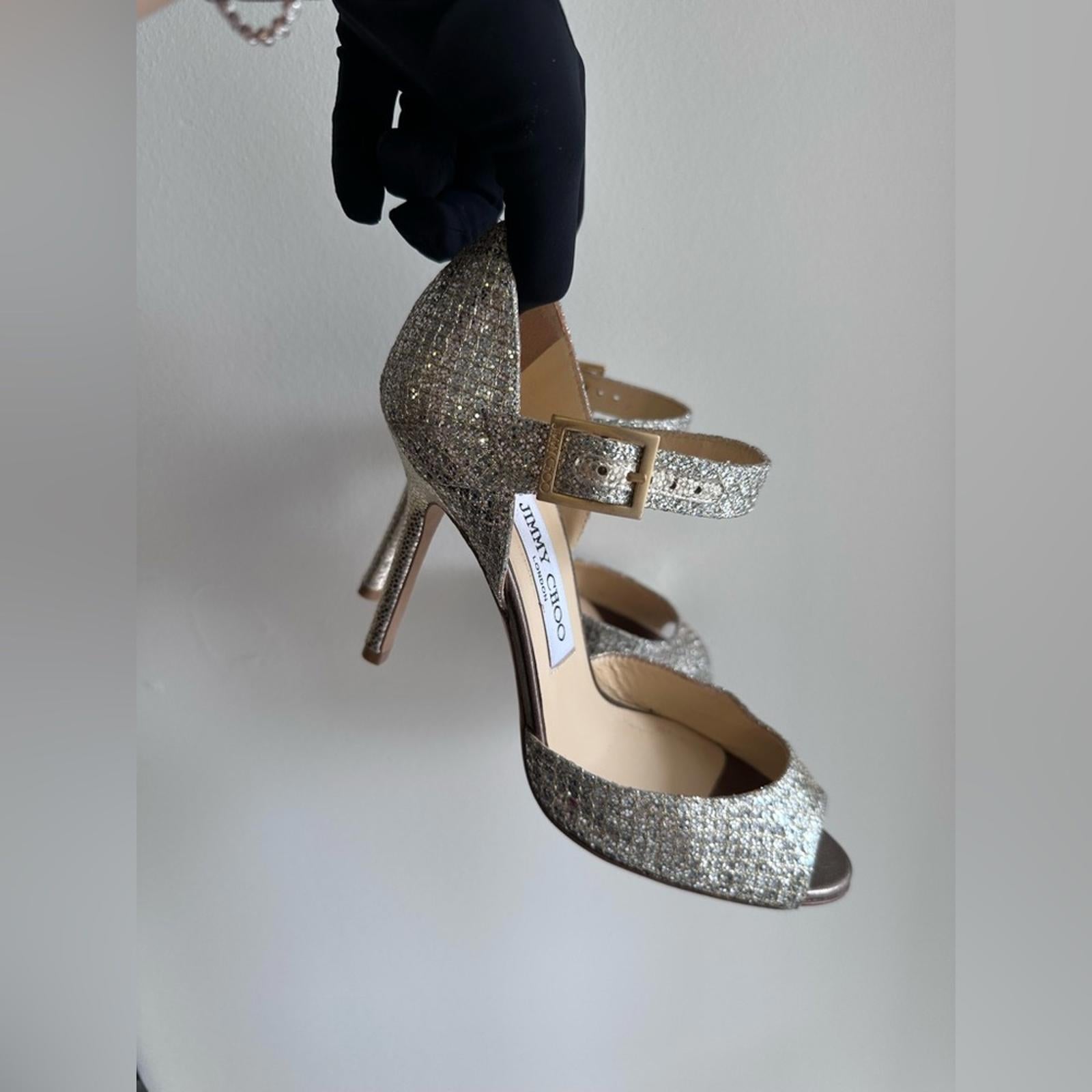 JIMMY CHOO ゴールド グリッター ハイヒール Jimmy Choo Gold Glitter Heels - Size 39 ○ Labellov ○ Buy