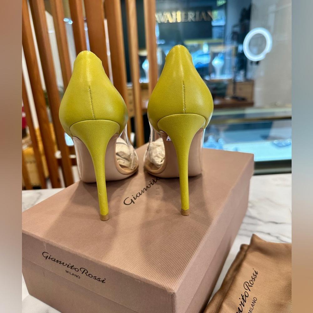 Gianvito Rossi yellow plexi Leather shoes