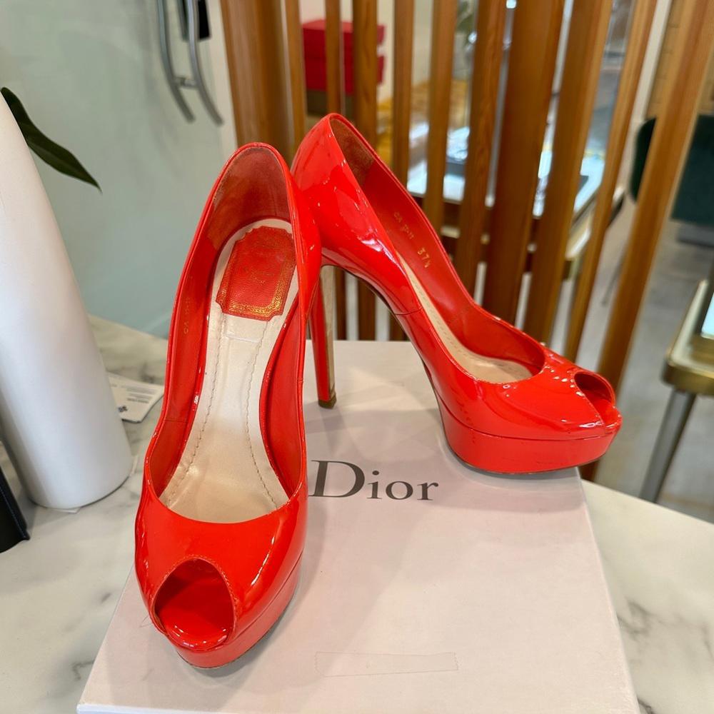 Christian Dior Coral Pink Patent Leather Platform Pumps