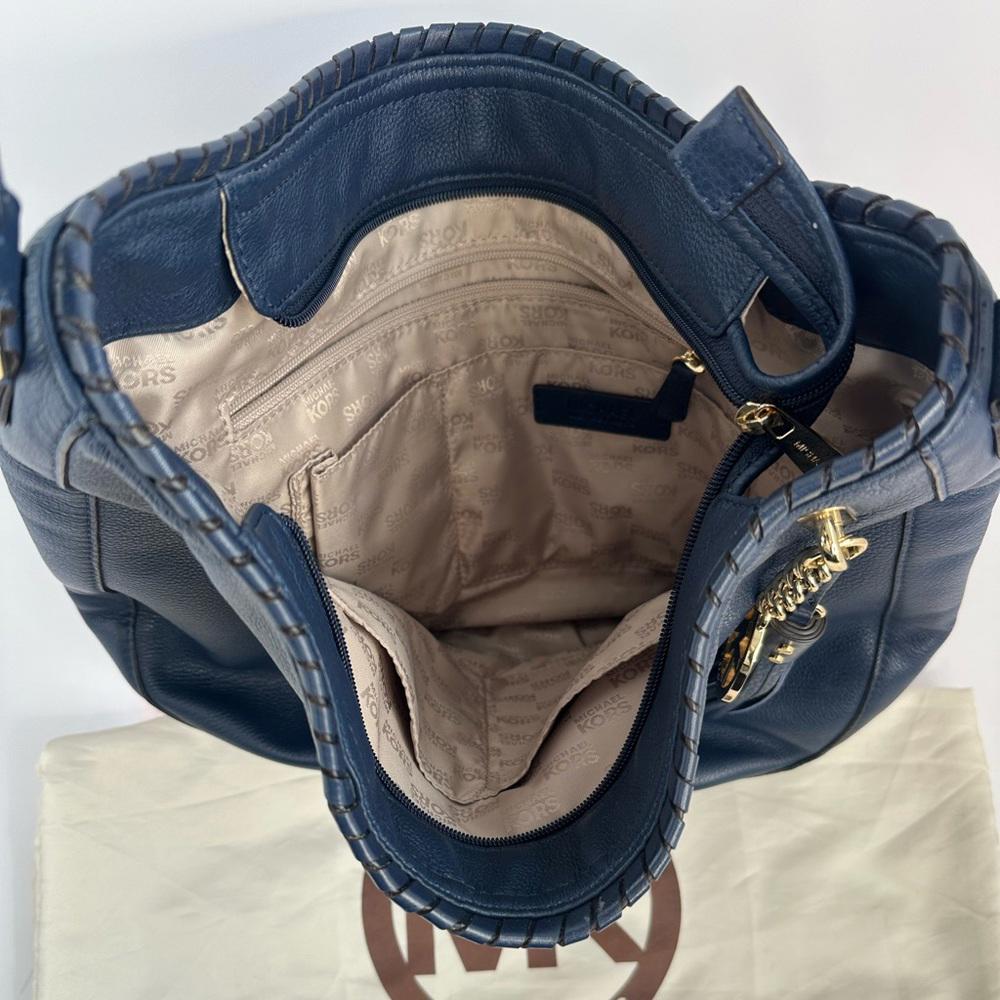 Micheal Kors Hobo bag