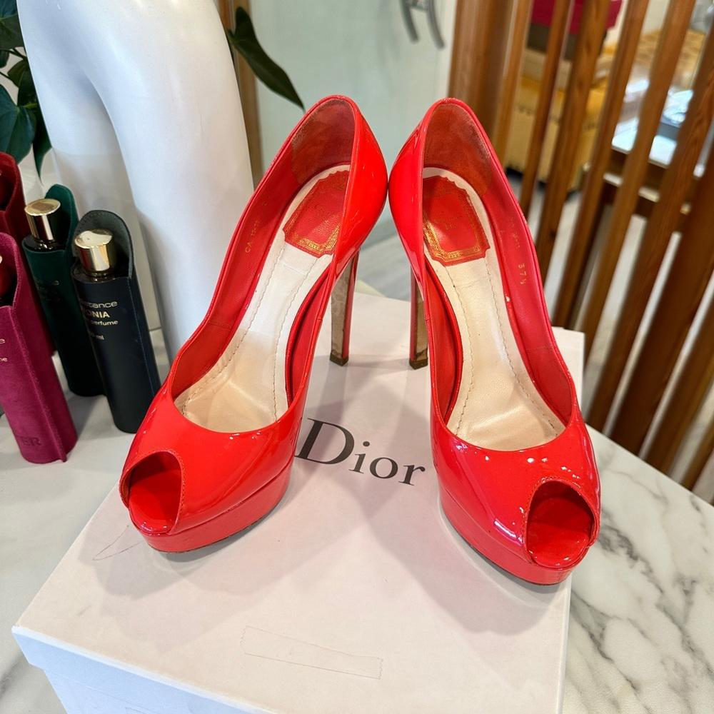 Christian Dior Coral Pink Patent Leather Platform Pumps