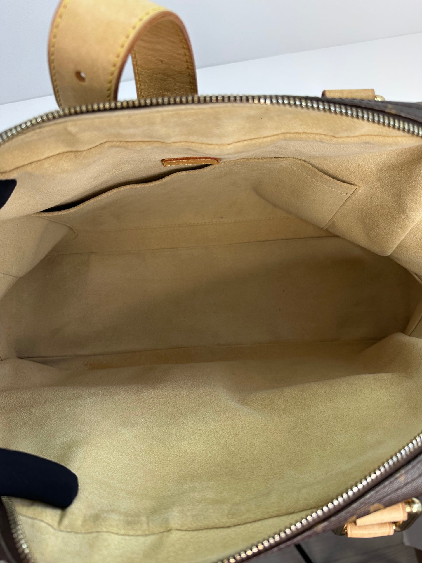 Louis Vuitton Monogram Manhattan GM
