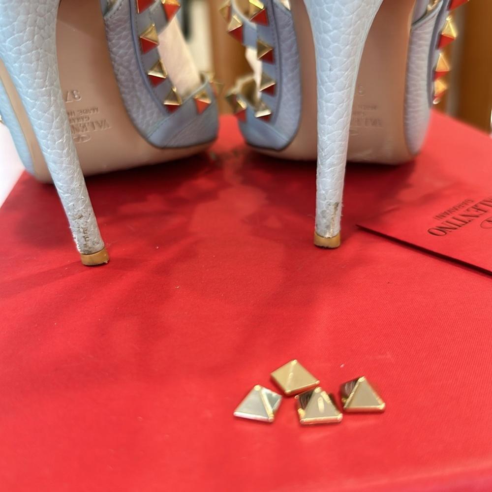 Valentino Garavani Rock Studs Pumps Shoes
