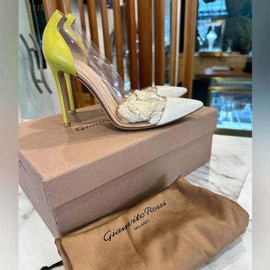 Gianvito Rossi yellow plexi Leather shoes