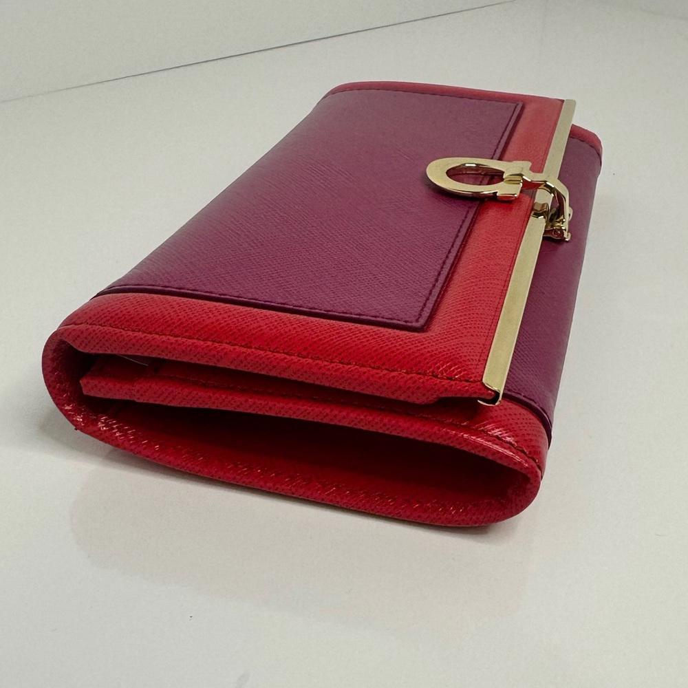 Brand new Salvatore Ferragamo Gancini Long wallet